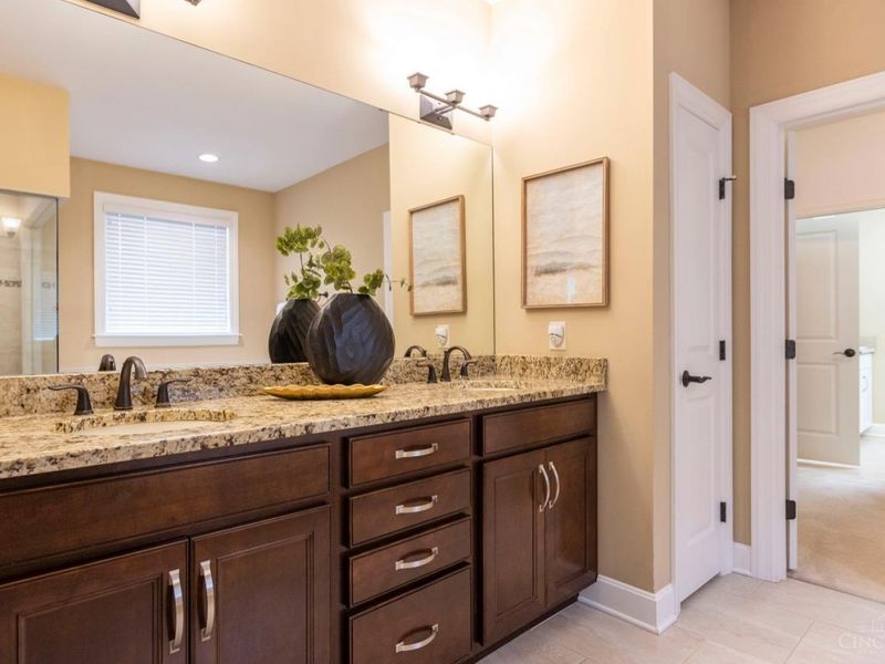 7953 Huntersknoll Court, Montgomery, OH 45242 Photo 21