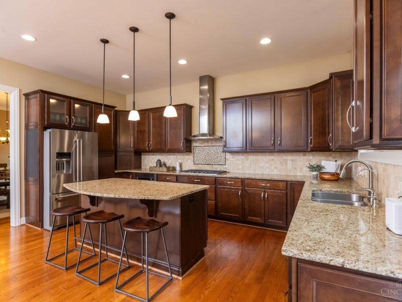 7953 Huntersknoll Court, Montgomery, OH 45242 Photo 8