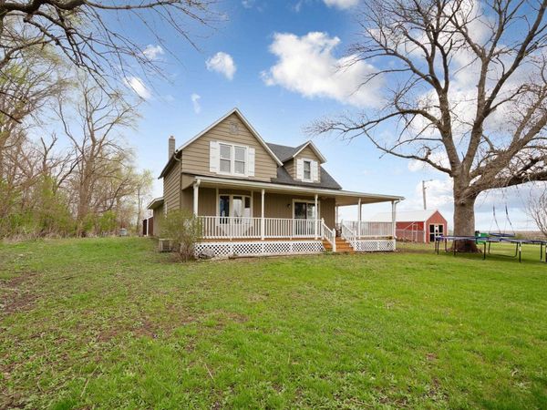 903 470th St Street , Ledyard, IA 50556