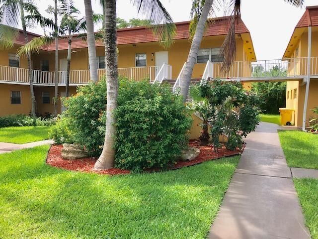 200 Croton Avenue, Unit 208, Lantana, FL 33462 Photo