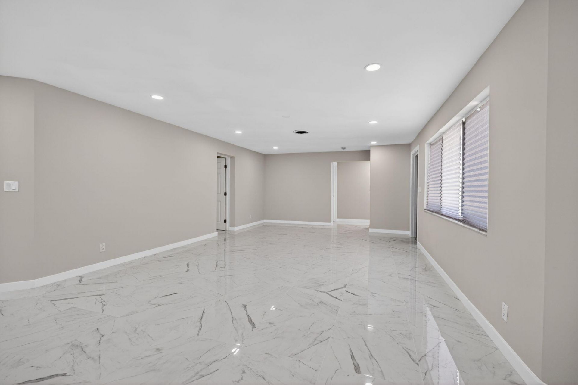 9361 SE Duncan Street, Hobe Sound, FL 33455 Photo