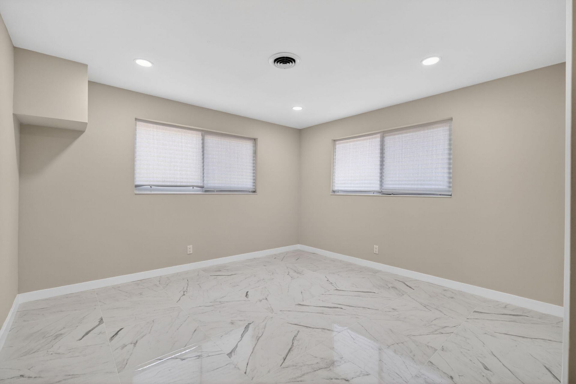 9361 SE Duncan Street, Hobe Sound, FL 33455 Photo