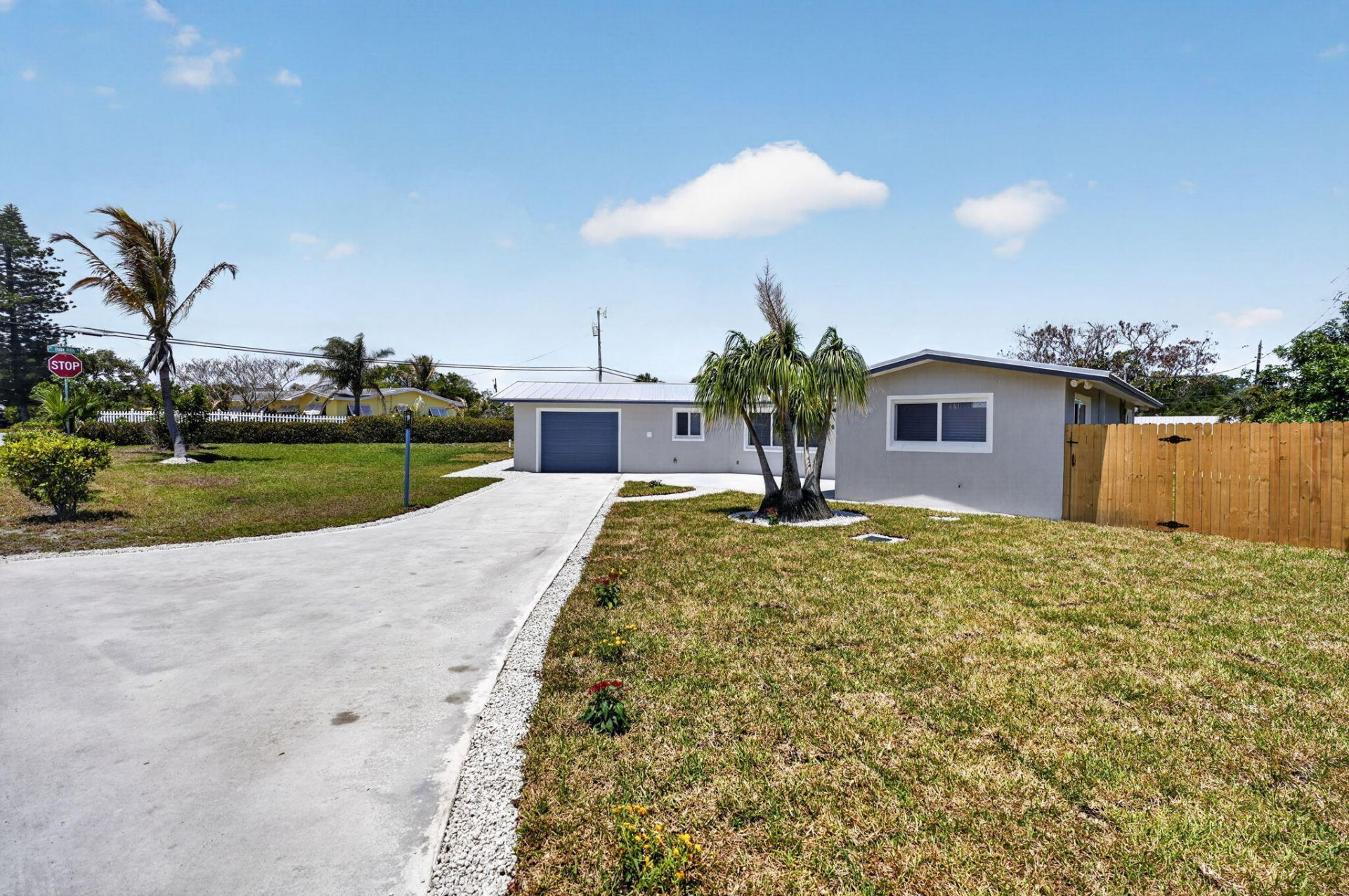 9361 SE Duncan Street, Hobe Sound, FL 33455 Photo
