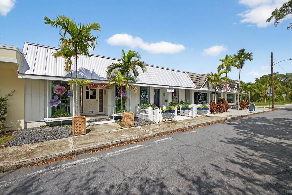 9361 SE Duncan Street, Hobe Sound, FL 33455 Photo