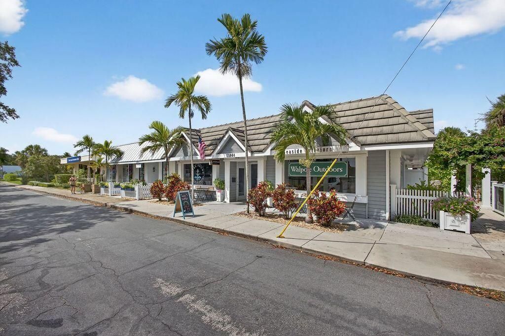 9361 SE Duncan Street, Hobe Sound, FL 33455 Photo