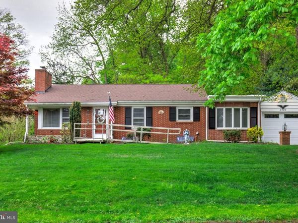 2584 SPRING VALLEY ROAD, LANCASTER, PA 17601