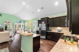 941 Witherbee Way photo 4