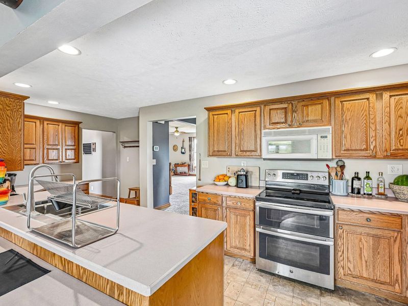 3118 N County Road 5, Bellefontaine, OH 43311 Photo 15