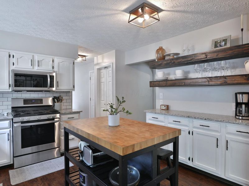 3463 En-Joie Drive, Columbus, OH 43228 Photo 13