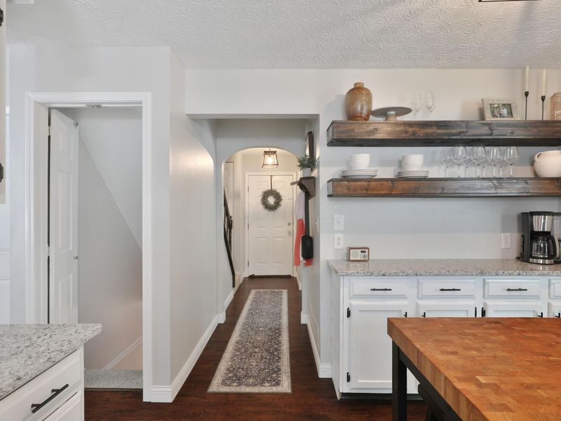 3463 En-Joie Drive, Columbus, OH 43228 Photo 16