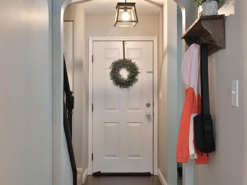 3463 En-Joie Drive, Columbus, OH 43228 Photo 4