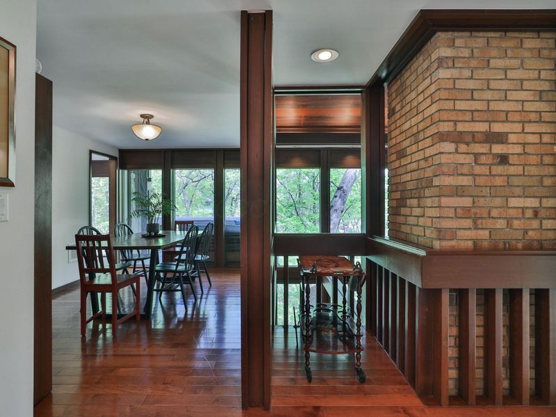 815 Lookout Point Drive, Columbus, OH 43235 Photo 12