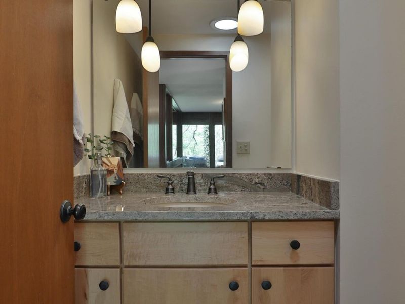 815 Lookout Point Drive, Columbus, OH 43235 Photo 20