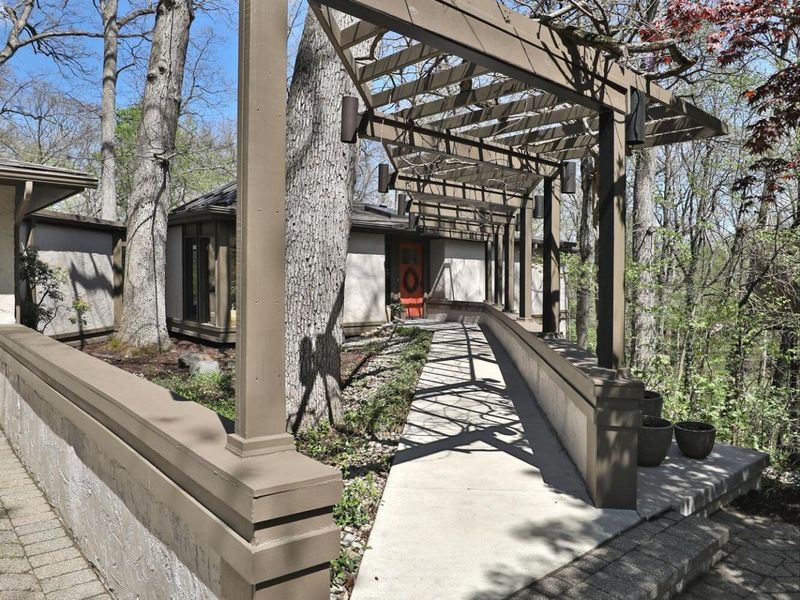 815 Lookout Point Drive, Columbus, OH 43235 Photo 5