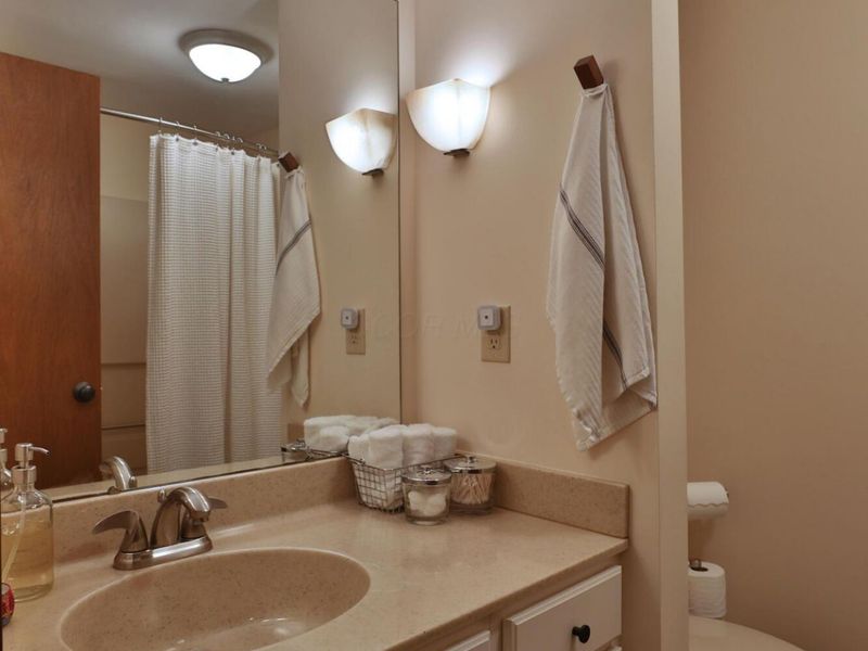 815 Lookout Point Drive, Columbus, OH 43235 Photo 72