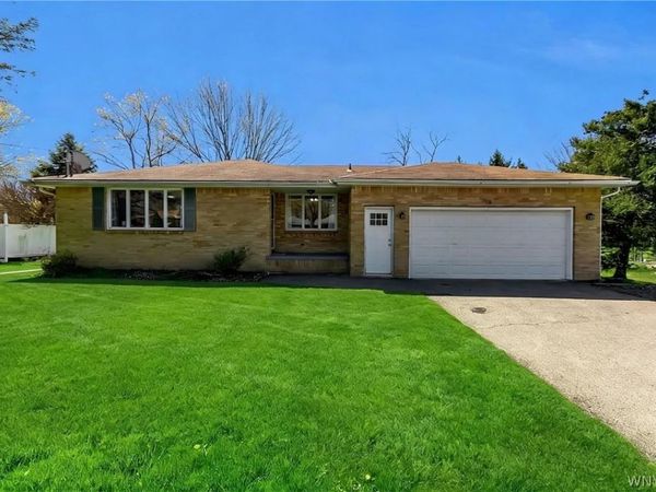 2616 Stony Point Road, Grand Island, NY 14072