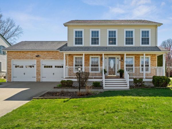 99 James Avenue, Burlington, VT 05408