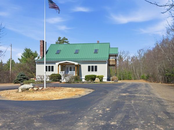 564 Main Street, Fremont, NH 03044