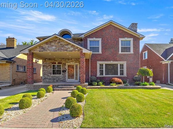 7704 Oakman Boulevard, Dearborn, MI 48126