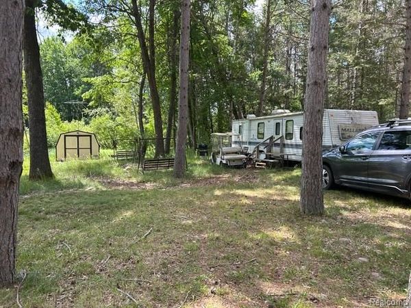 2221 #305 Grass Lake Avenue , Freeman Twp, MI 48529