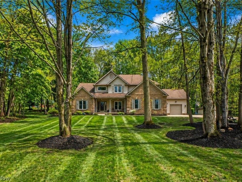 6385 Sylvian Street NW, North Canton, OH 44720 Photo 3