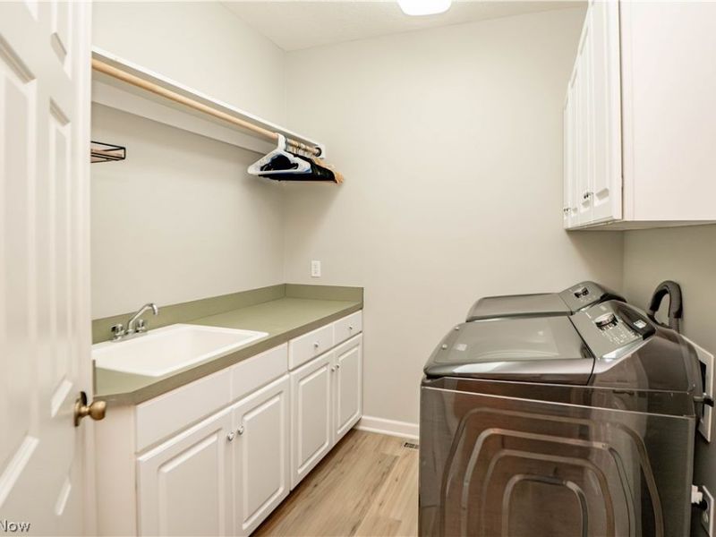 6385 Sylvian Street NW, North Canton, OH 44720 Photo 32