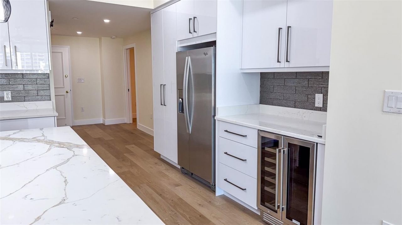 1 Beach Drive Se, Unit 2512, Saint Petersburg, FL 33701 Photo