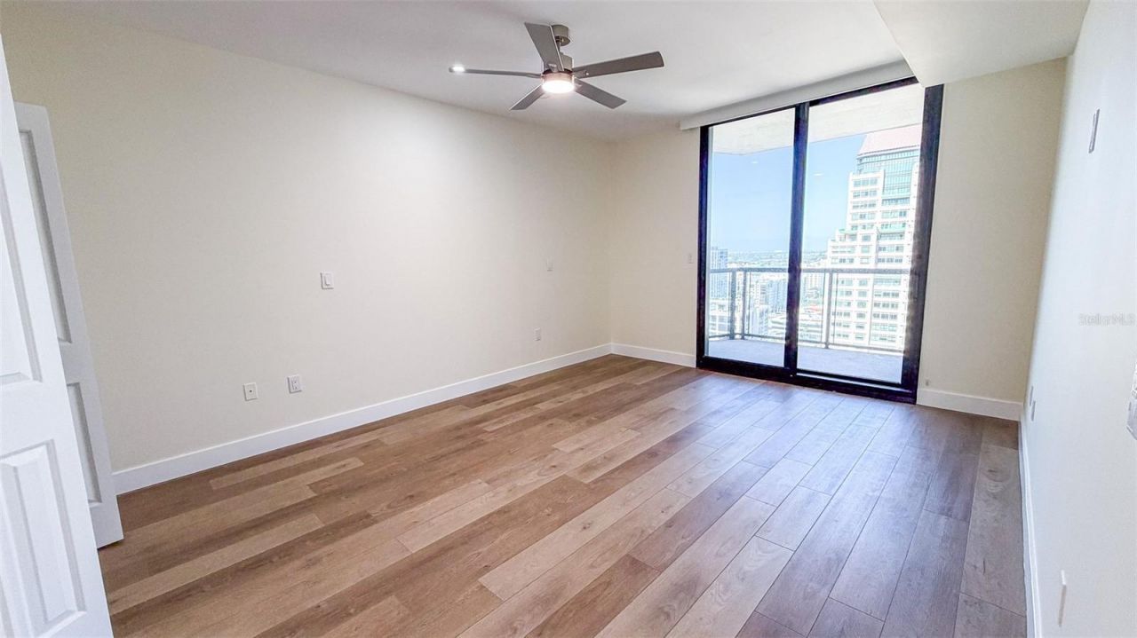 1 Beach Drive Se, Unit 2512, Saint Petersburg, FL 33701 Photo