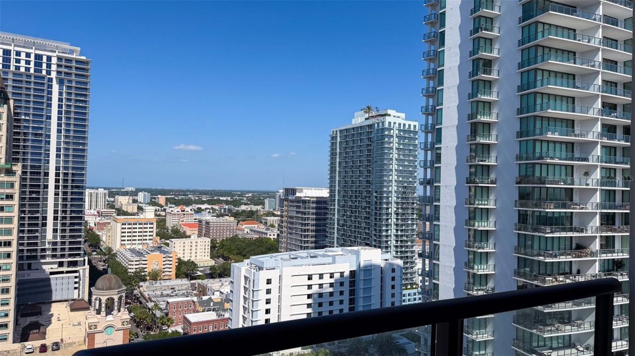1 Beach Drive Se, Unit 2512, Saint Petersburg, FL 33701 Photo