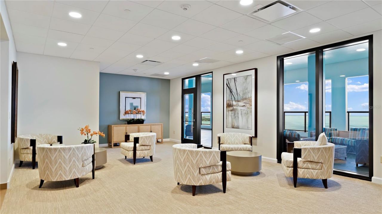 1 Beach Drive Se, Unit 2512, Saint Petersburg, FL 33701 Photo