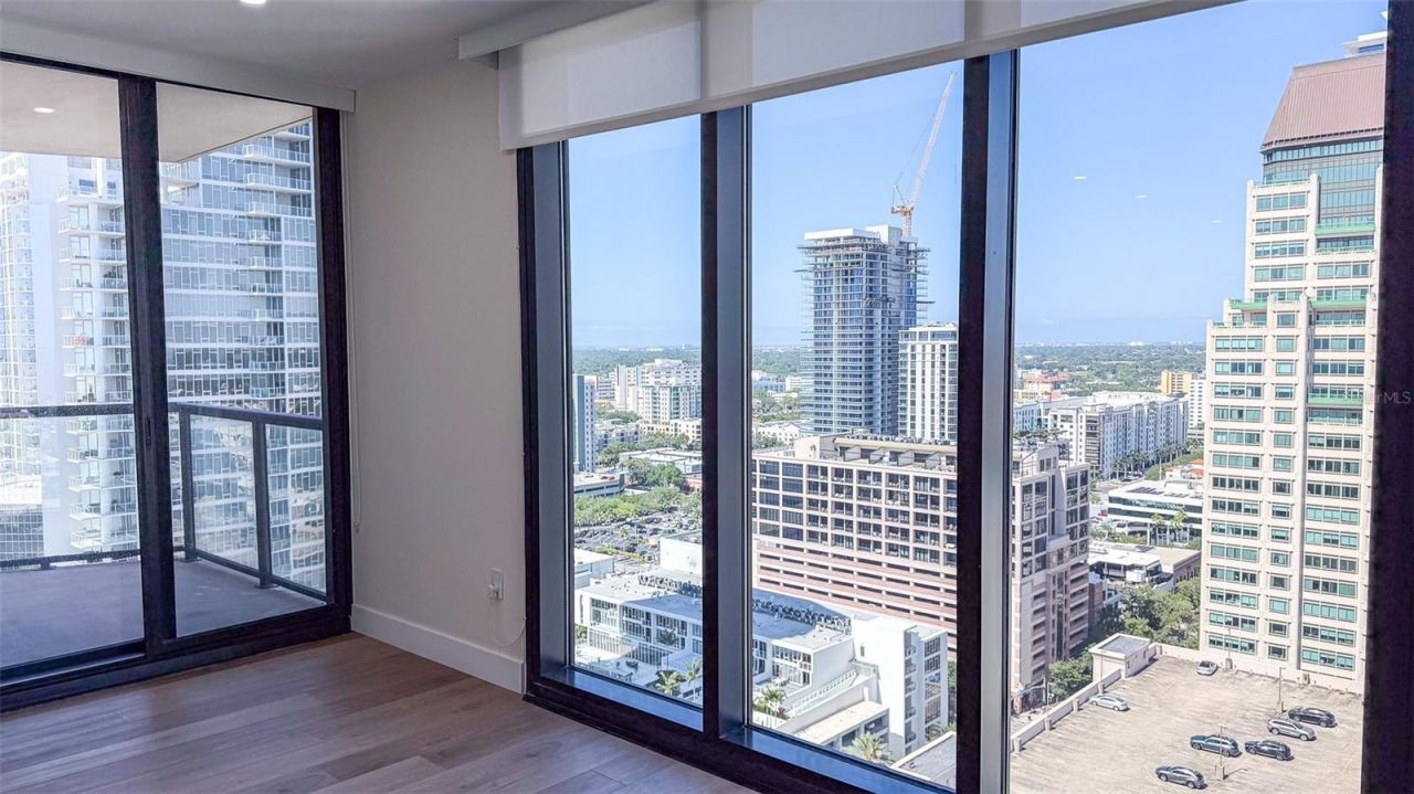 1 Beach Drive Se, Unit 2512, Saint Petersburg, FL 33701 Photo
