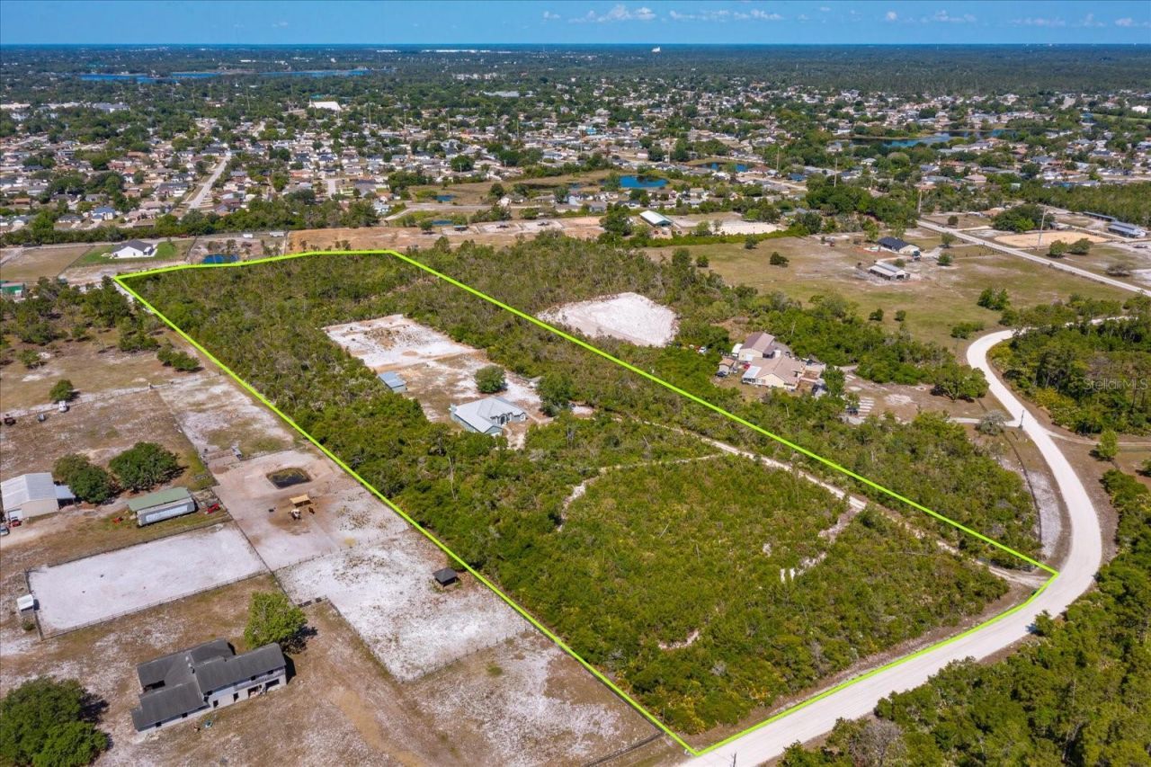 3335 Riverhead Drive, Deltona, FL 32738 Photo