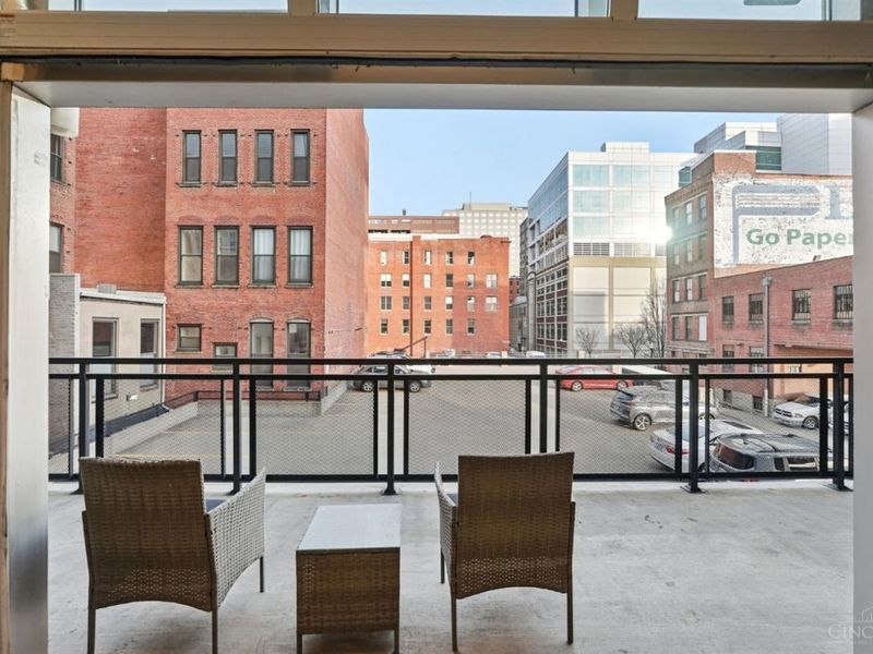 353 W Fourth Street, Cincinnati, OH 45202 Photo 8