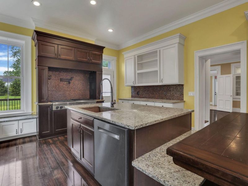 380 W Columbus Street, Pickerington, OH 43147 Photo 10