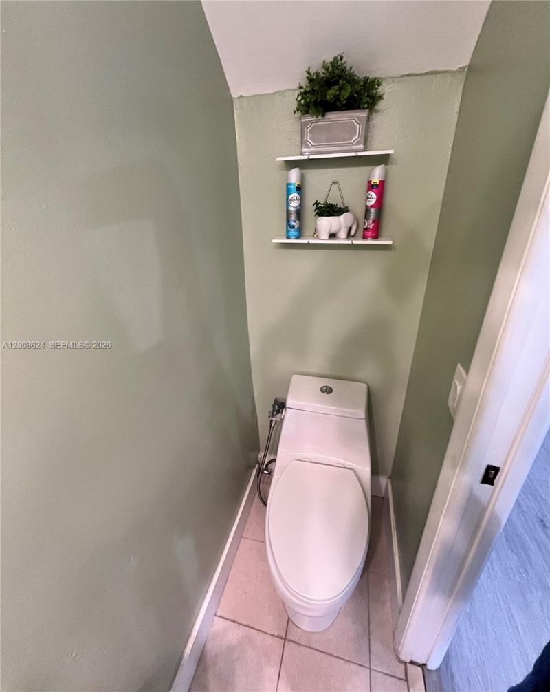 5580 W 26th Ct , Unit 204, Hialeah, FL 33016 Photo