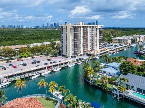 2500 NE 135th St , Unit C1011, North Miami, FL 33181