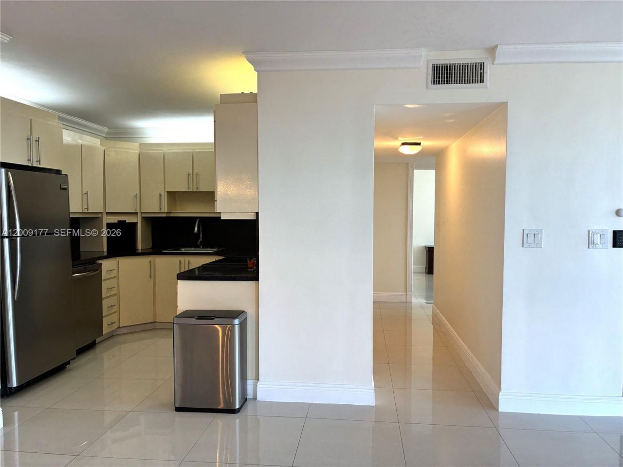 2500 NE 135th St , Unit C1011, North Miami, FL 33181 Photo