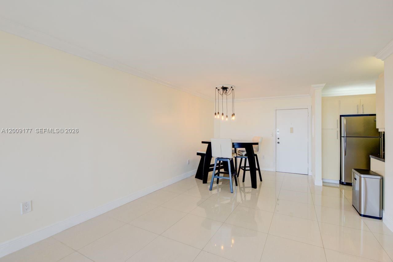 2500 NE 135th St , Unit C1011, North Miami, FL 33181 Photo