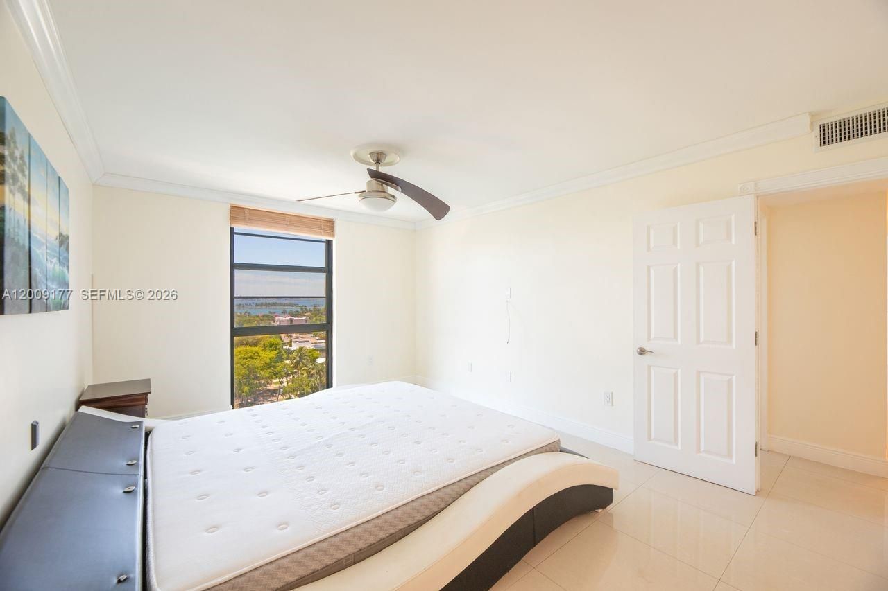 2500 NE 135th St , Unit C1011, North Miami, FL 33181 Photo
