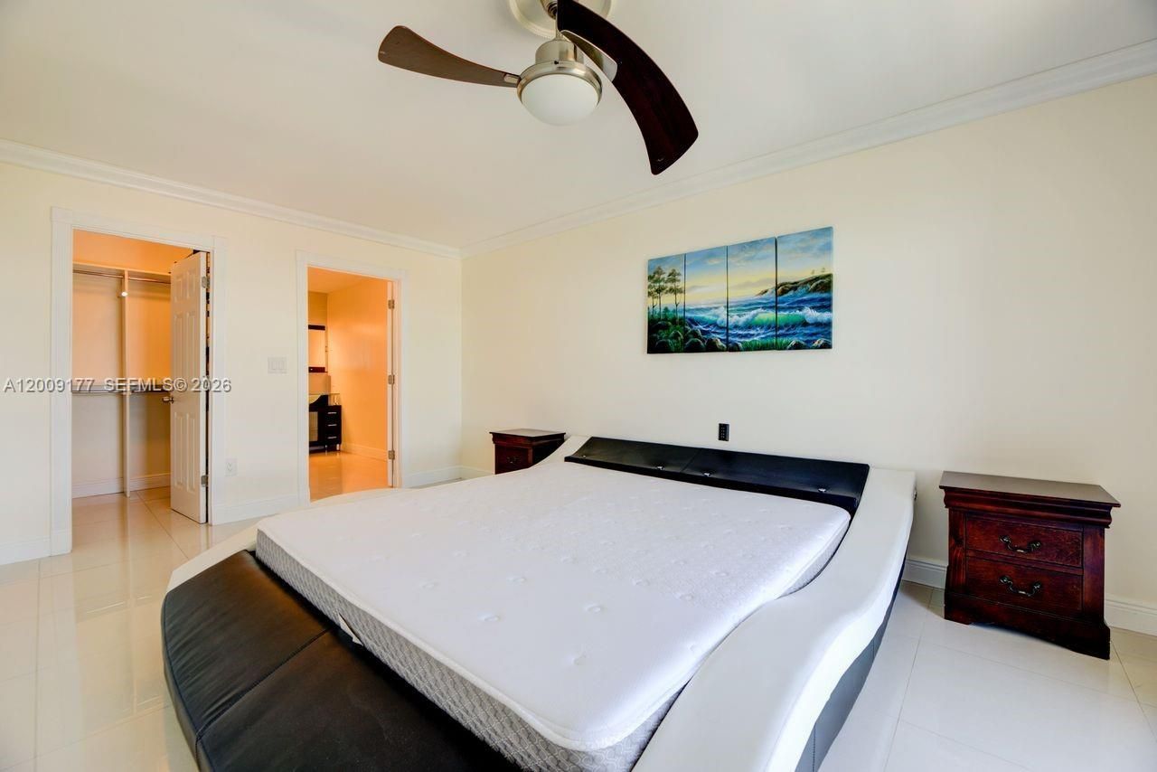 2500 NE 135th St , Unit C1011, North Miami, FL 33181 Photo