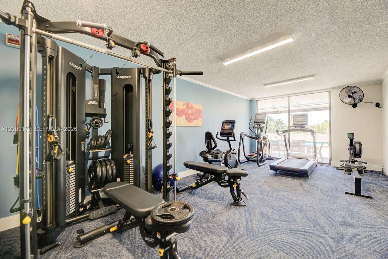 2500 NE 135th St , Unit C1011, North Miami, FL 33181 Photo