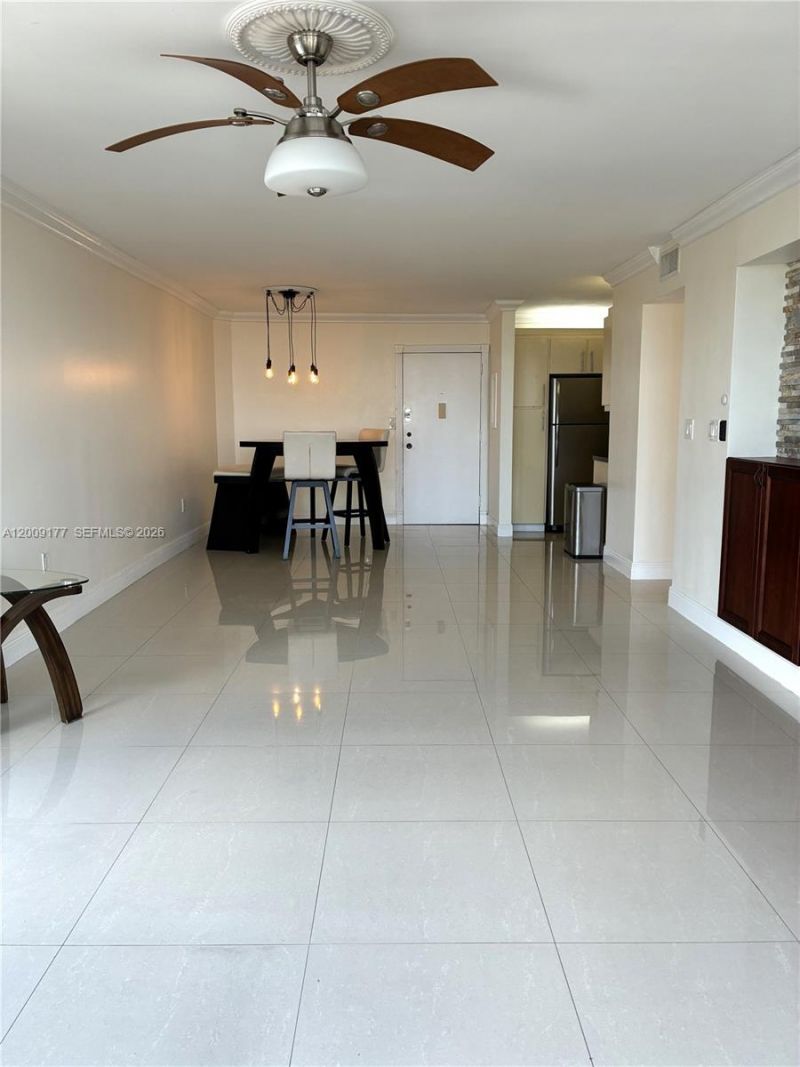2500 NE 135th St , Unit C1011, North Miami, FL 33181 Photo