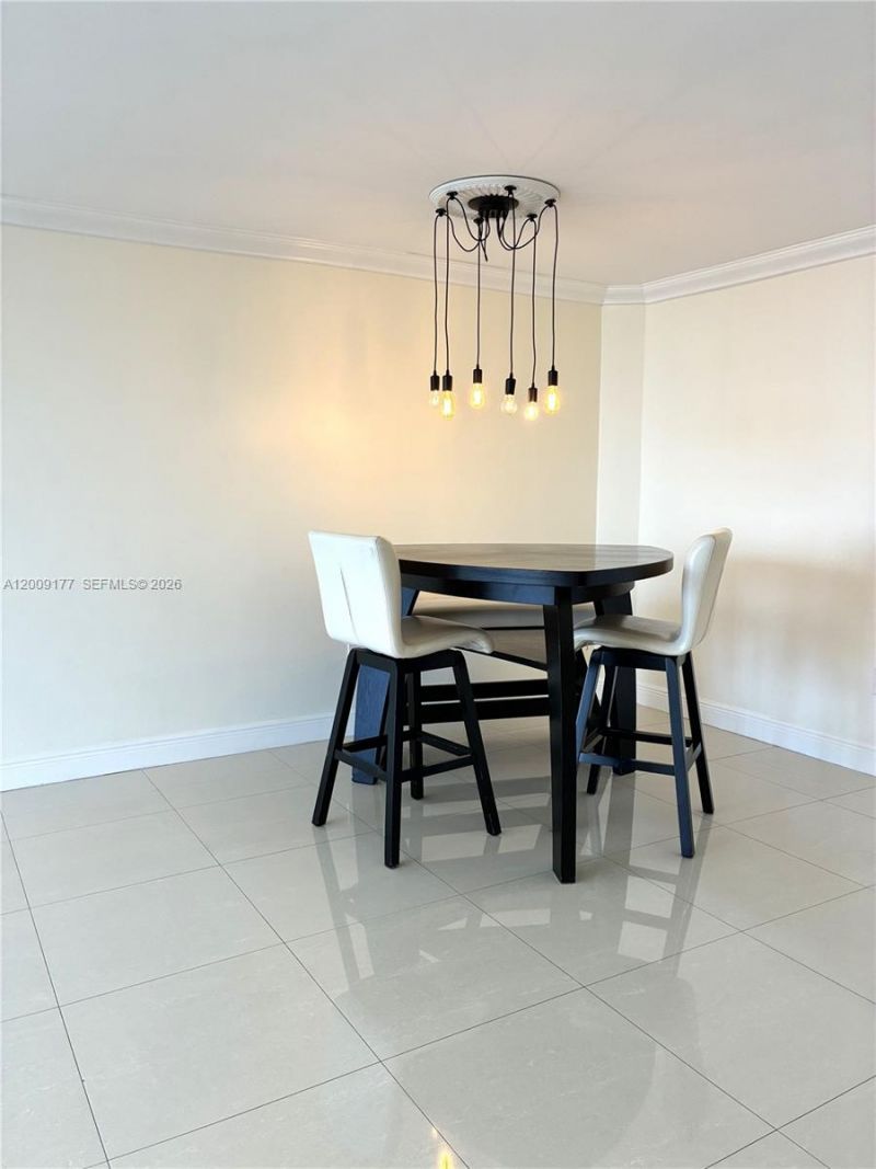 2500 NE 135th St , Unit C1011, North Miami, FL 33181 Photo