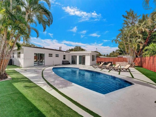 2461 SW 16th Ct , Fort Lauderdale, FL 33312