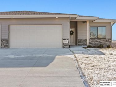 14806 Bruning Street, Bennington, NE 68007