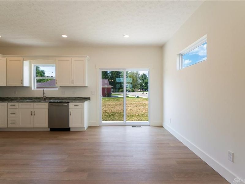 10311 Amherst Drive, Waynesville, OH 45068 Photo 10