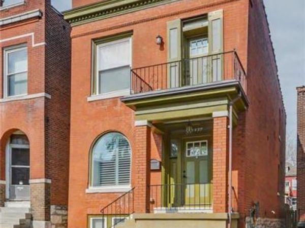 4137 Virginia Avenue, St Louis, MO 63118