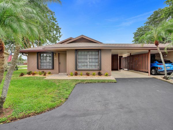 3747 E Valley Green Drive, Unit 76, Davie, FL 33328