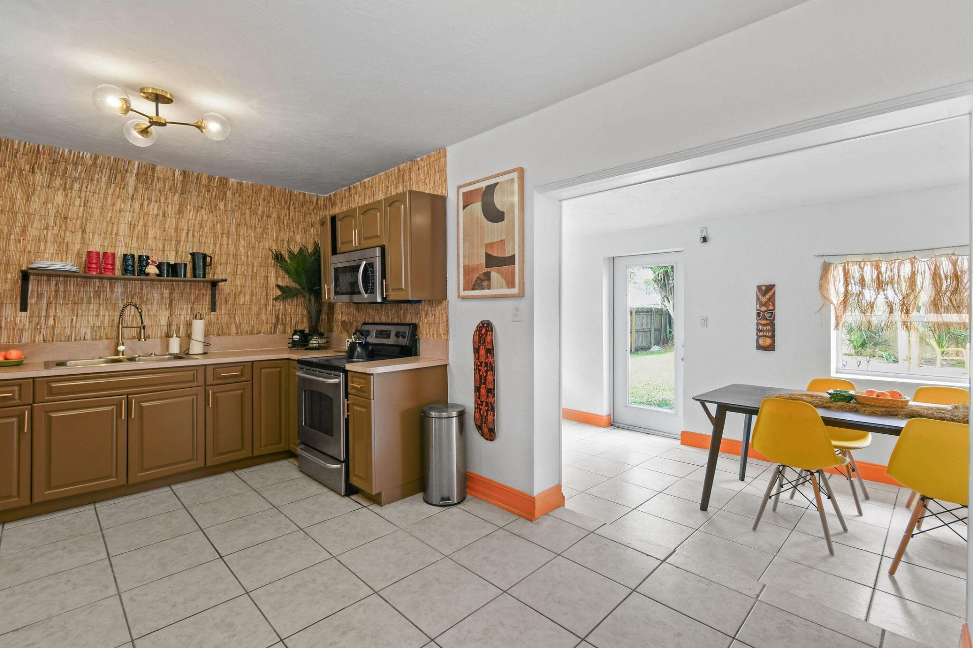 943 Charles Street, West Palm Beach, FL 33401 Photo