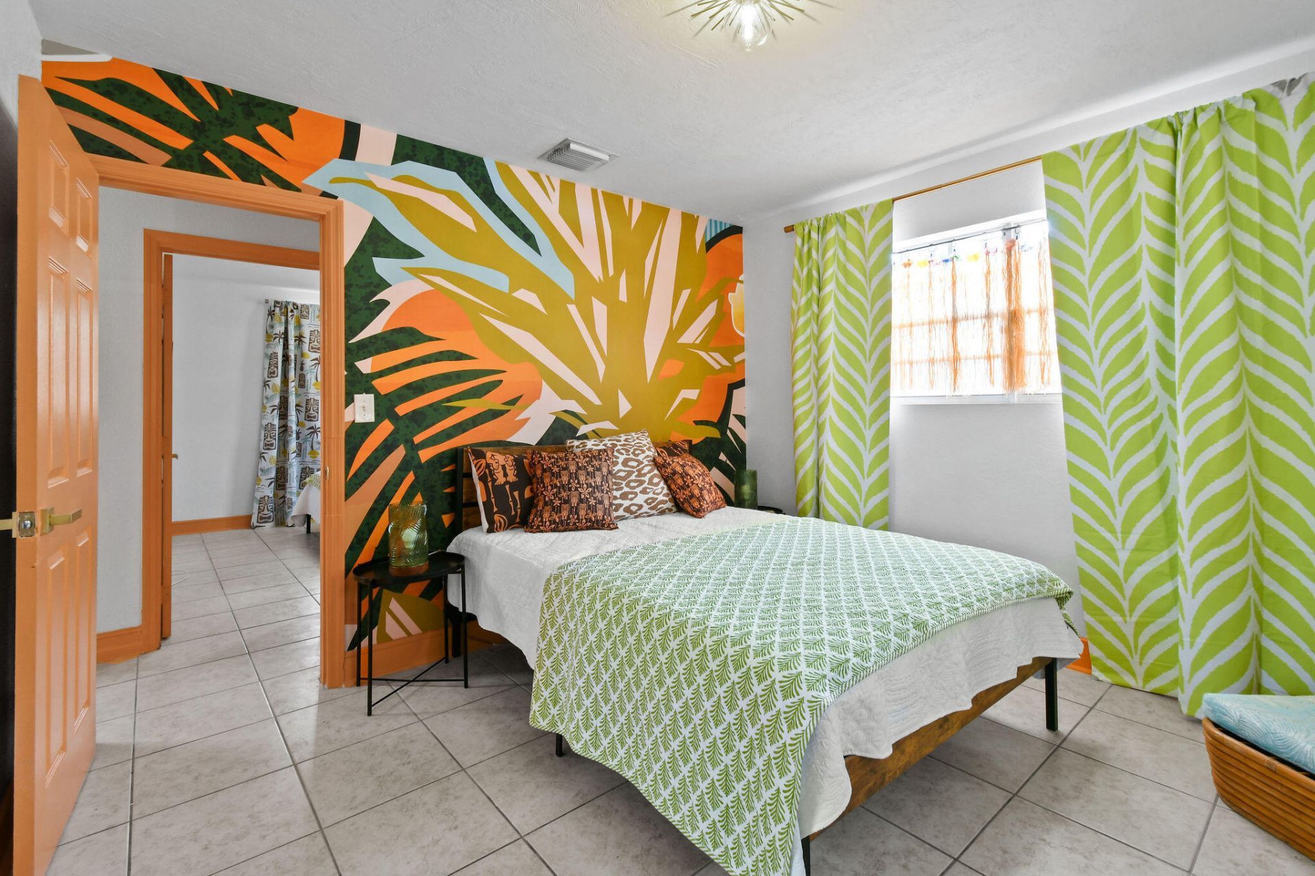 943 Charles Street, West Palm Beach, FL 33401 Photo